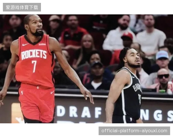 火箭大胜太阳，杜兰特单节爆发打爆狄龙！哈登也成比赛话题——NBA周末的精彩与意外